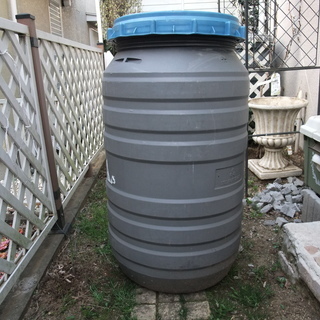 大型　２３０L 雨水タンク / 肥料容器 / 非常水 / 園芸用...