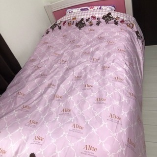 女の子用のベッドです。かなり値下げしました。