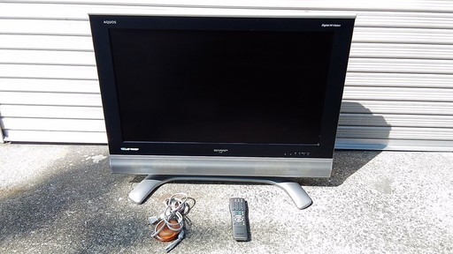 SHARP　アクオス♪　32型液晶カラーテレビ