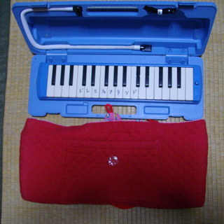 鍵盤ハーモニカ　メロディオン