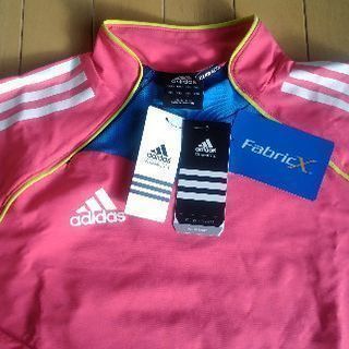 （値下げしました）★新品★未使用★　adidas　★長袖　トレー...