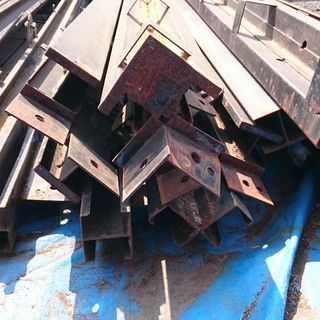 値下げ☆軽量鉄骨・H鋼・C鋼・ブレス・建材・DIY・プレハブ・物置《引取限定》☆