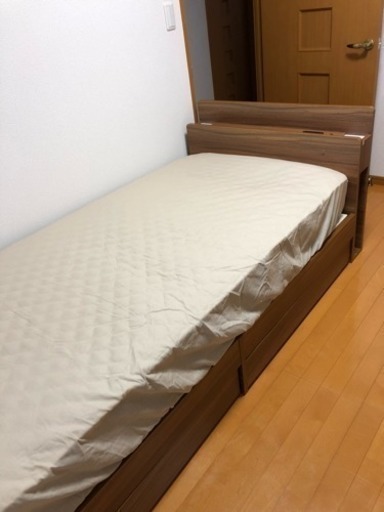 シングルベッド（新品未使用です！）