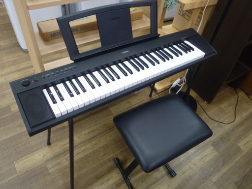 R 中古 YAMAHA 電子キーボード piaggero(ピアジェーロ) NP-11 2013年製