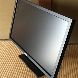 良好！DELL　フルHD　２４ワイドモニタ　LEDバックライト