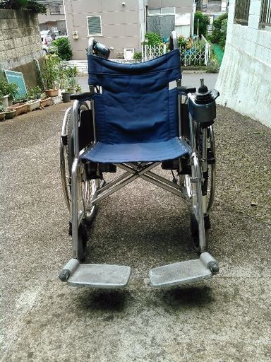 ヤマハ　電動車椅子　折り畳み出来ます介護の方もコントローラーでコントロールできます。