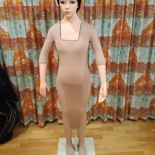 和服の着物を着付けるためのモデル人形