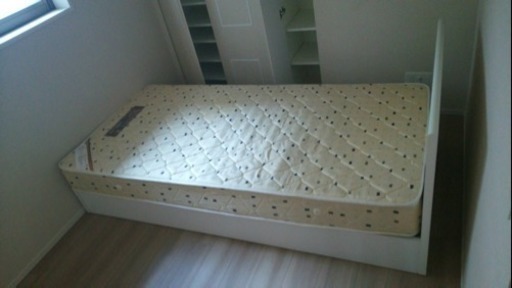 清潔感のあるシングルベッド( ^ω^ ) 小平