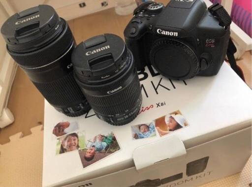 Canon        EOS Kiss X8i ダブルズームキット(美品)