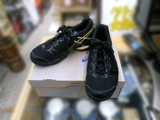 札幌市 一度のみの使用！ アシックス ゴルフシューズ TGN903 GELACE TOUR NS ブラック/ゴールド 26cm