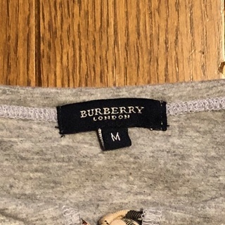 半額にしました！BURBERRY　長袖カットソー　M