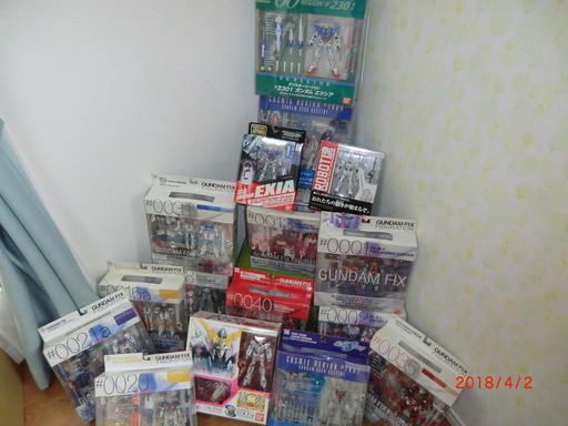 ガンダムフィギュア 大量！！泣く泣くコレクションを手放します。