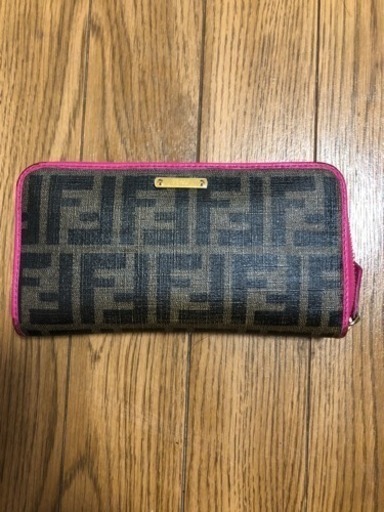 FENDI フェンディ長財布
