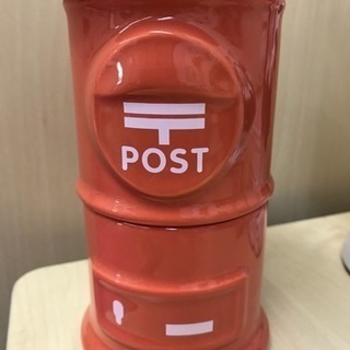 昭和の懐かしい郵便ポスト型のマグカップです。