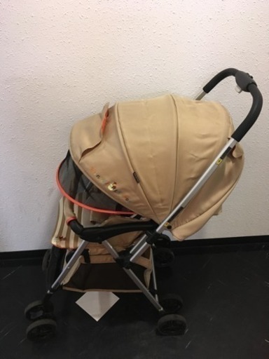 プーさん柄 Ａ型ベビーカー