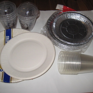 紙皿・アルミ皿・プラスチックコップ・カップ
