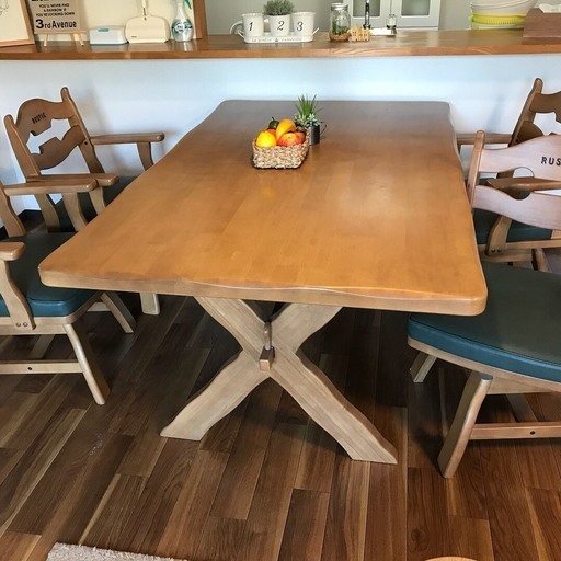 カリモク家具　ダイニングセット4脚