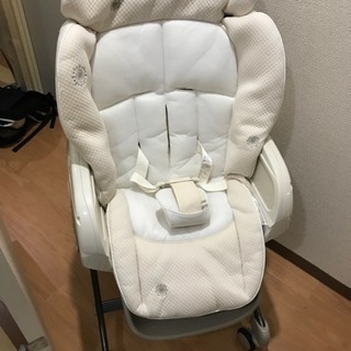 コンビ  Combi  ロアンジュ ハイローチェア