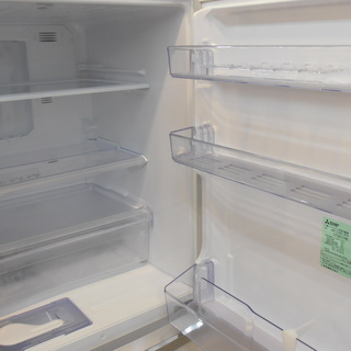 安心の1年保証付！2017年製、MITSUBISHIの3ドア冷蔵庫です！