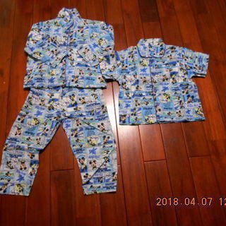１００サイズ　パジャマ