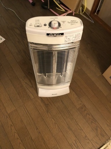 DAIKIN セラムヒート ファンヒーター