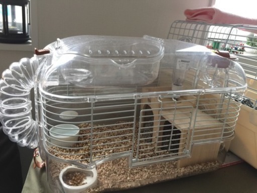 小動物飼育用中古グッズの販売です。