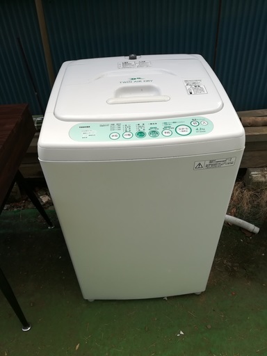 TOSHIBA　洗濯機　4.2キロ　2011年　幅56.3　奥行513.5　高さ92　配送可　条件有