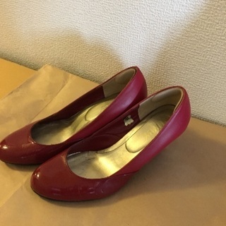 本革‼︎レッドパンプス👠  値下げしました。