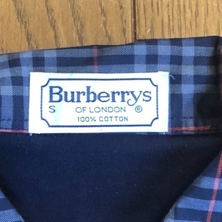 BURBERRY　ポロシャツ(^^♪
