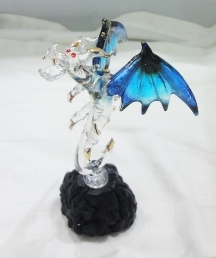 Used ガラス細工 龍 ドラゴン 置物 オブジェ 激安 R M 君津のインテリア雑貨 小物 置物 オブジェ の中古あげます 譲ります ジモティーで不用品の処分 Used ガラス細工 龍 ドラゴン 置物 オブジェ 激安 R M 君津のインテリア雑貨 小物 置物 オブジェ の中古あげます 譲ります ジモティーで不用品の処分