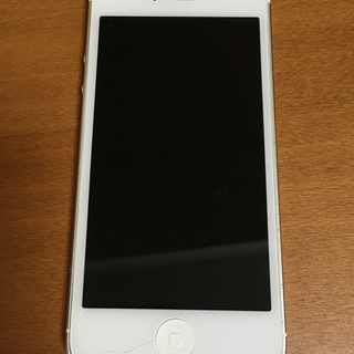 iPhone5　ホワイト16GB　SIMフリー（香港版 A1429）