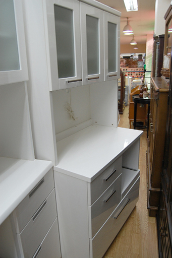 札幌市 ニトリ レンジボード 3枚扉 89×55×180 ホワイト ピアノ塗装 ☆ PayPay(ペイペイ)決済可能 ☆ 札幌市 清田区 平岡