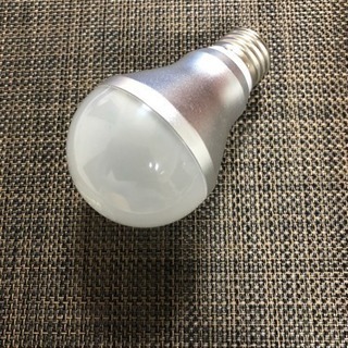 LED電球 TOSHIBA