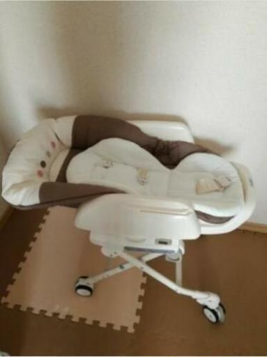 美品！！コンビ　ネムリラ　オートスウィング　エッグショック