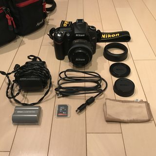 Nikon D90 + レンズ + メモリー + カメラバッグ ...
