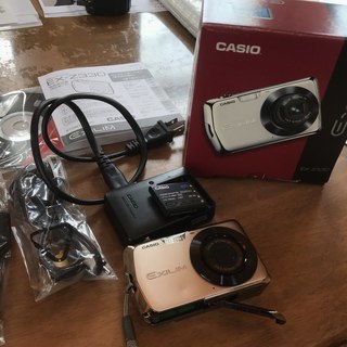 カシオ液晶デジタルカメラ