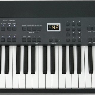 MIDIキーボード 88鍵盤（キーボードスタンド込） 譲ります（...