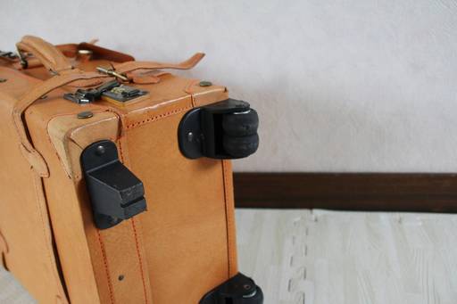 美品!!【レザースーツケース】 | inmarco.ae