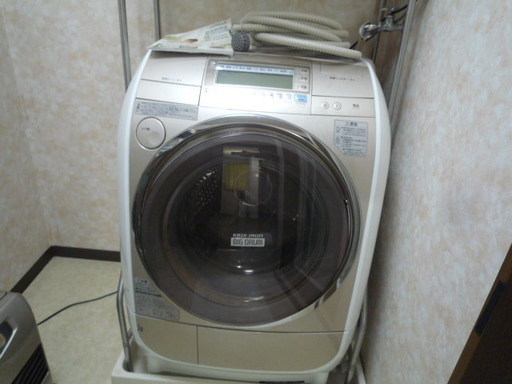 HITACHI ドラム型洗濯機 BD-V3200R(兵庫県尼崎市)