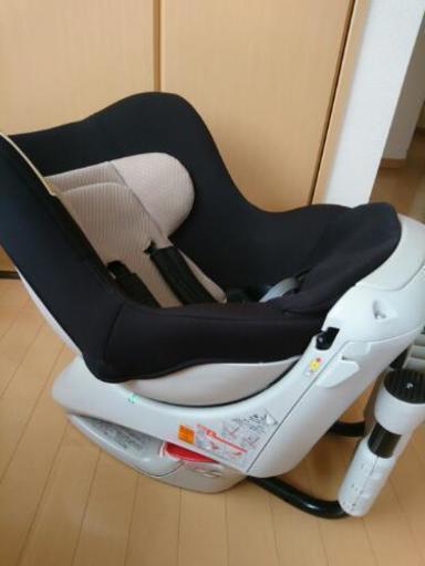 チャイルドシート エールべべ 回転式