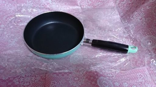 未使用品☆フライパン\u0026片手鍋、蓋の三点セット