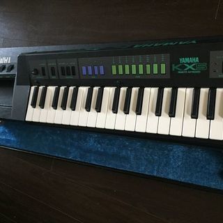 YAMAHA「KX5」生産終了品のショルダーキーボード ケース付き