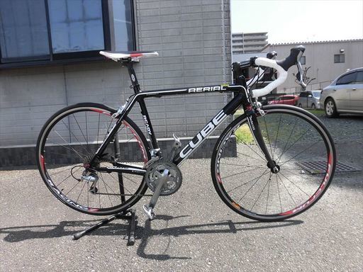 ●クロスバイク・３×９　２７段変速・CUBE・SHIMANO・スタンド付