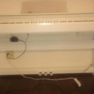 電子ピアノCASIO PX760WE