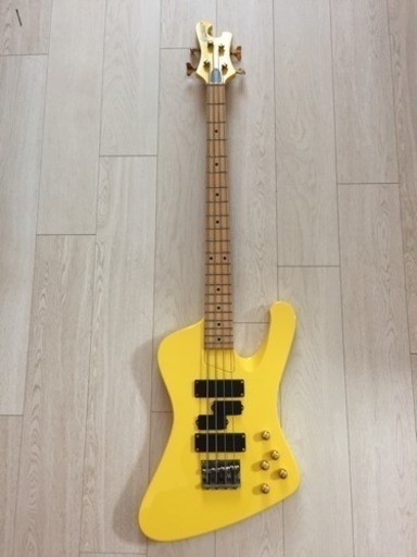 ベース (EDWARDS E-ACHO)
