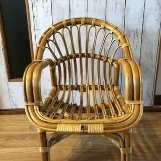 藤編みの椅子