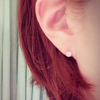 定価15万  4.5mmダイヤモンドピアスVONDOME AOYAMA