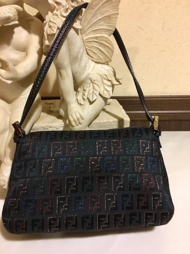 超美品 ☆ FENDI ☆ 煌びやかなミニセミショルダーバッグ とても綺麗 ❣️