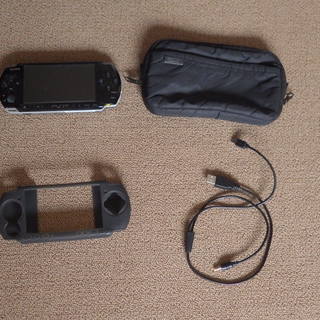 PSP-3000 メモリカード付属
