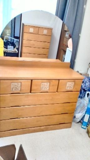 木製鏡付き四段チェスト